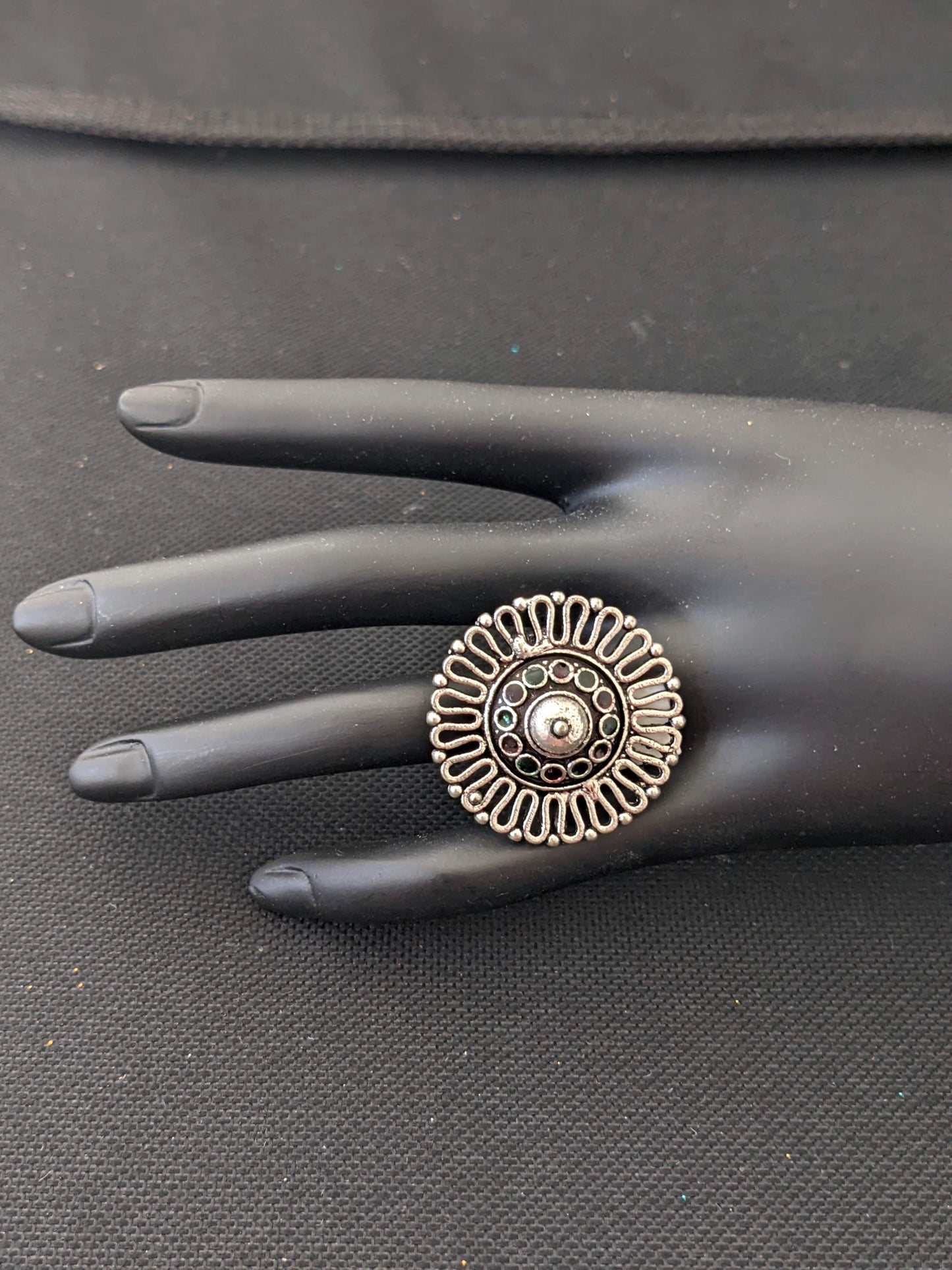 Oxidized curvy edged round Adjustable Finger ring - Simpliful