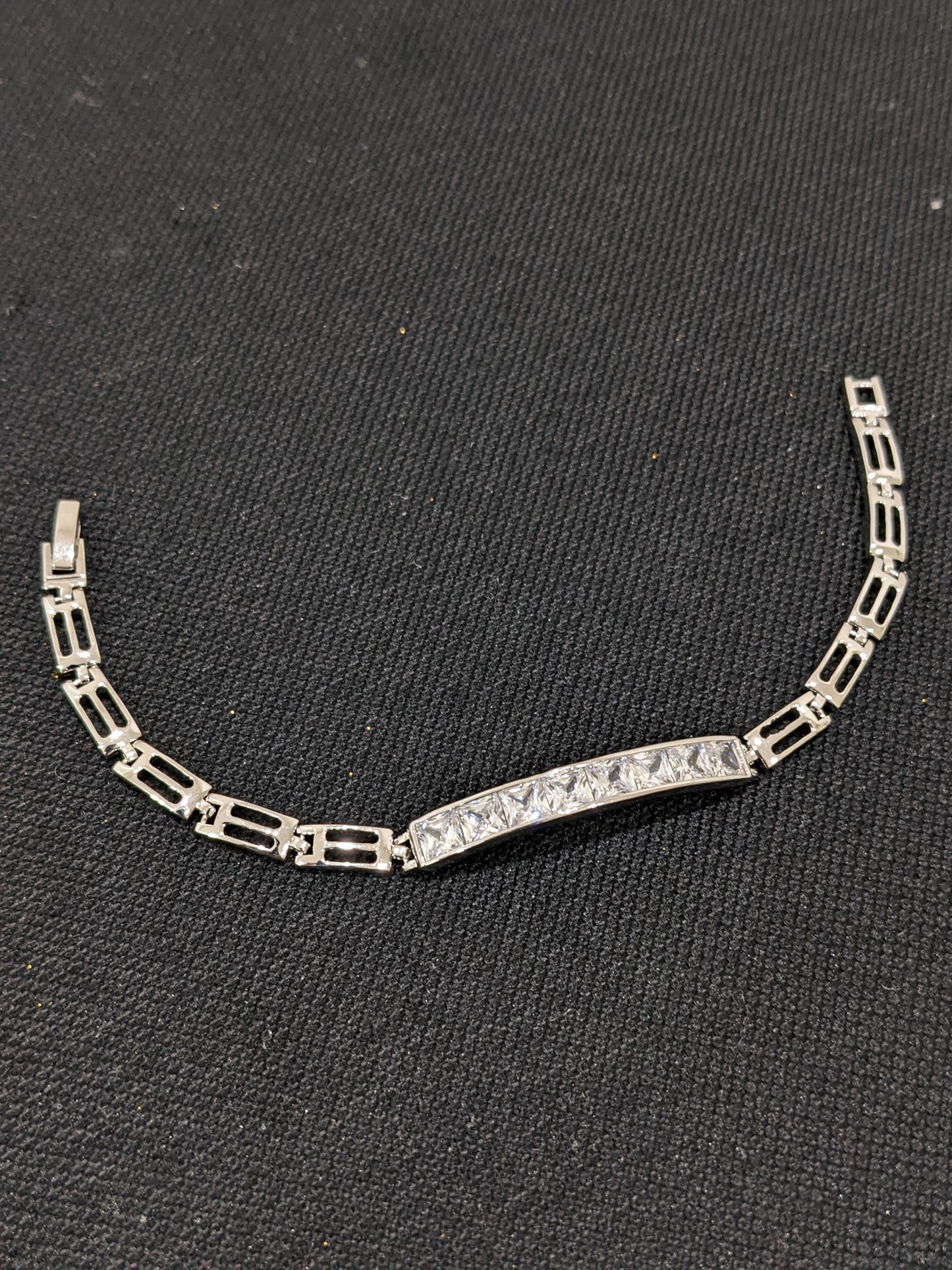 Rectangle center white CZ stone Bracelet - Simpliful