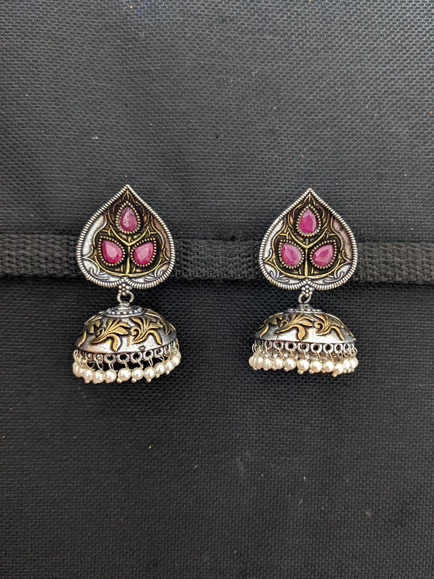 2 tone leaf design jhumka Earrings