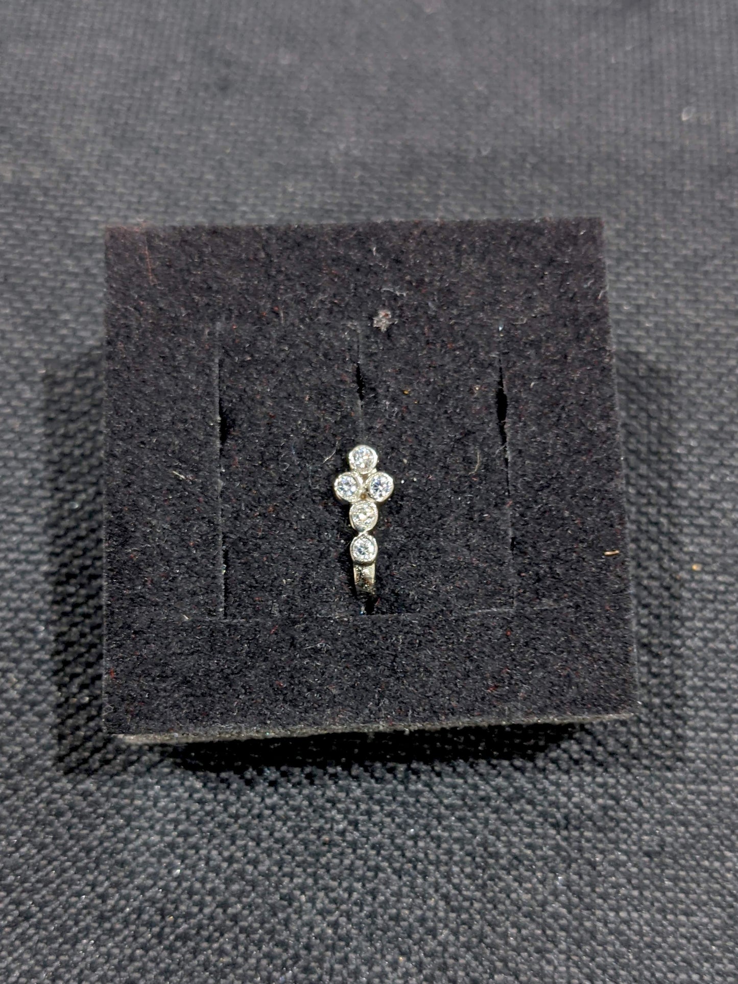 Diamond design Small Clip on Nose Pin