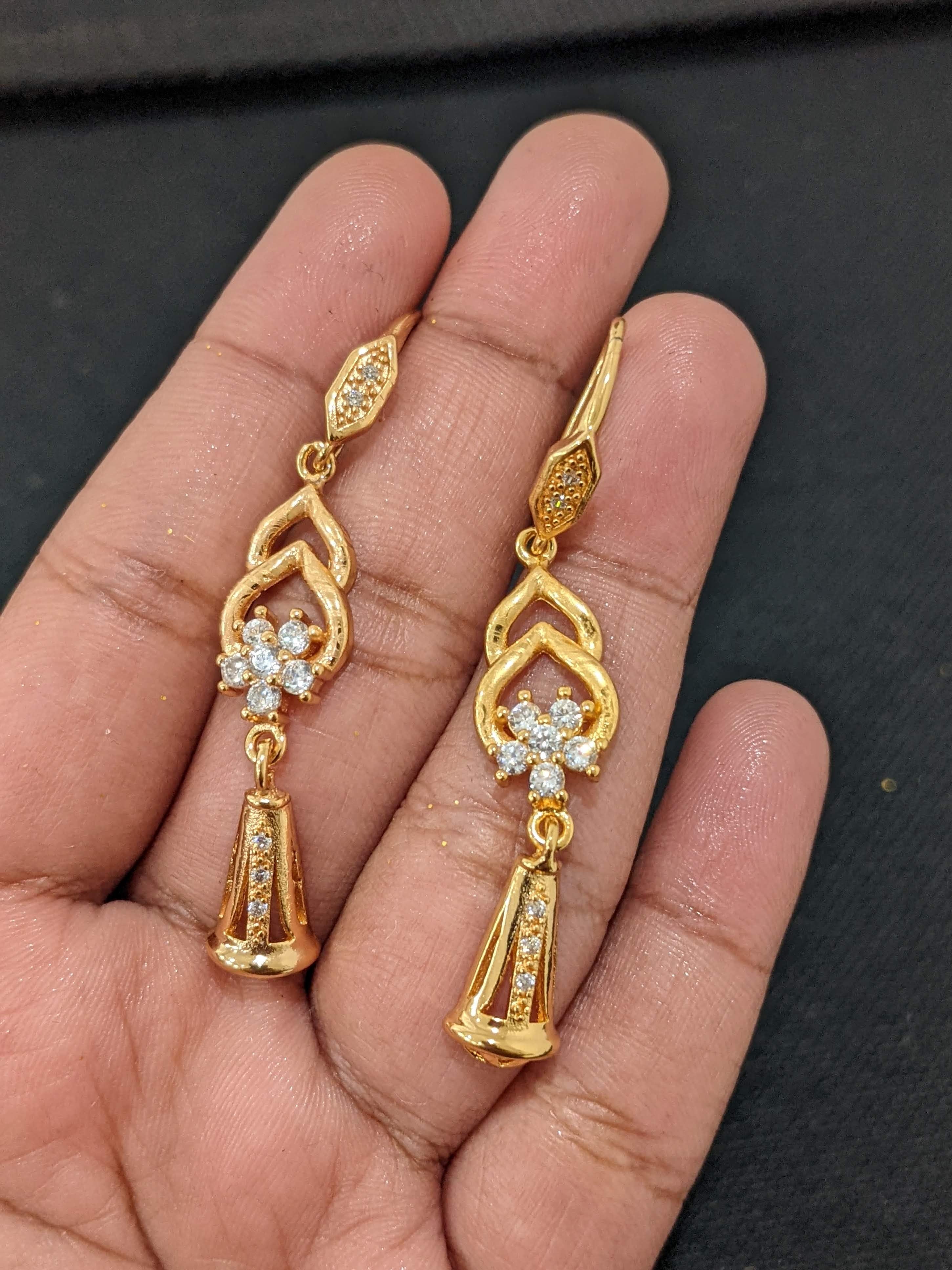 Amazon.com: Hius 18K Gold Plated Leaf Hoop Earrings for Women, Long Tassel Dangle  Drop Earrings, Chunky Gold Chandelier Earrings for Girls : Clothing, Shoes  & Jewelry