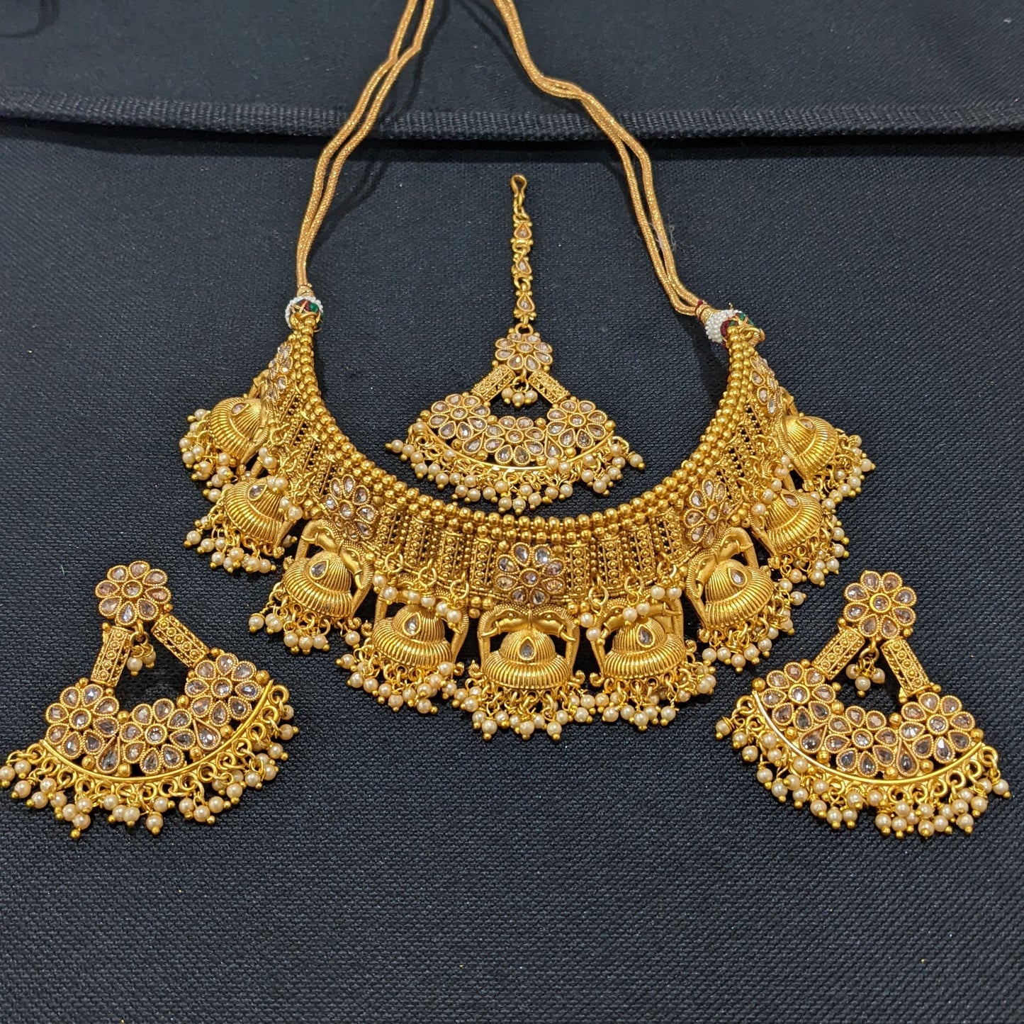 Dual Elephant design Rajwadi polish Broad Choker Necklace and Earrings set