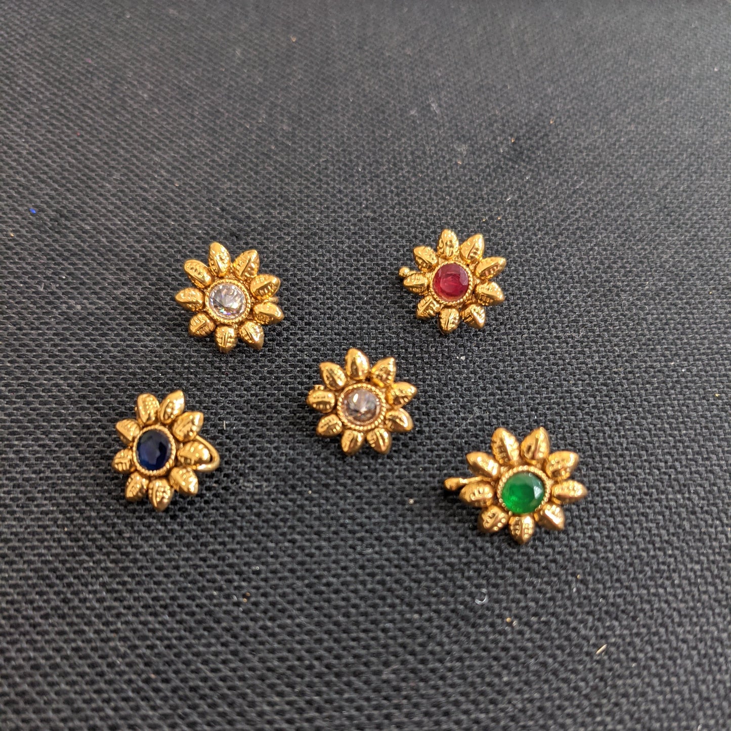 Gold imitation Traditional Clip on Nose pin - Design 2