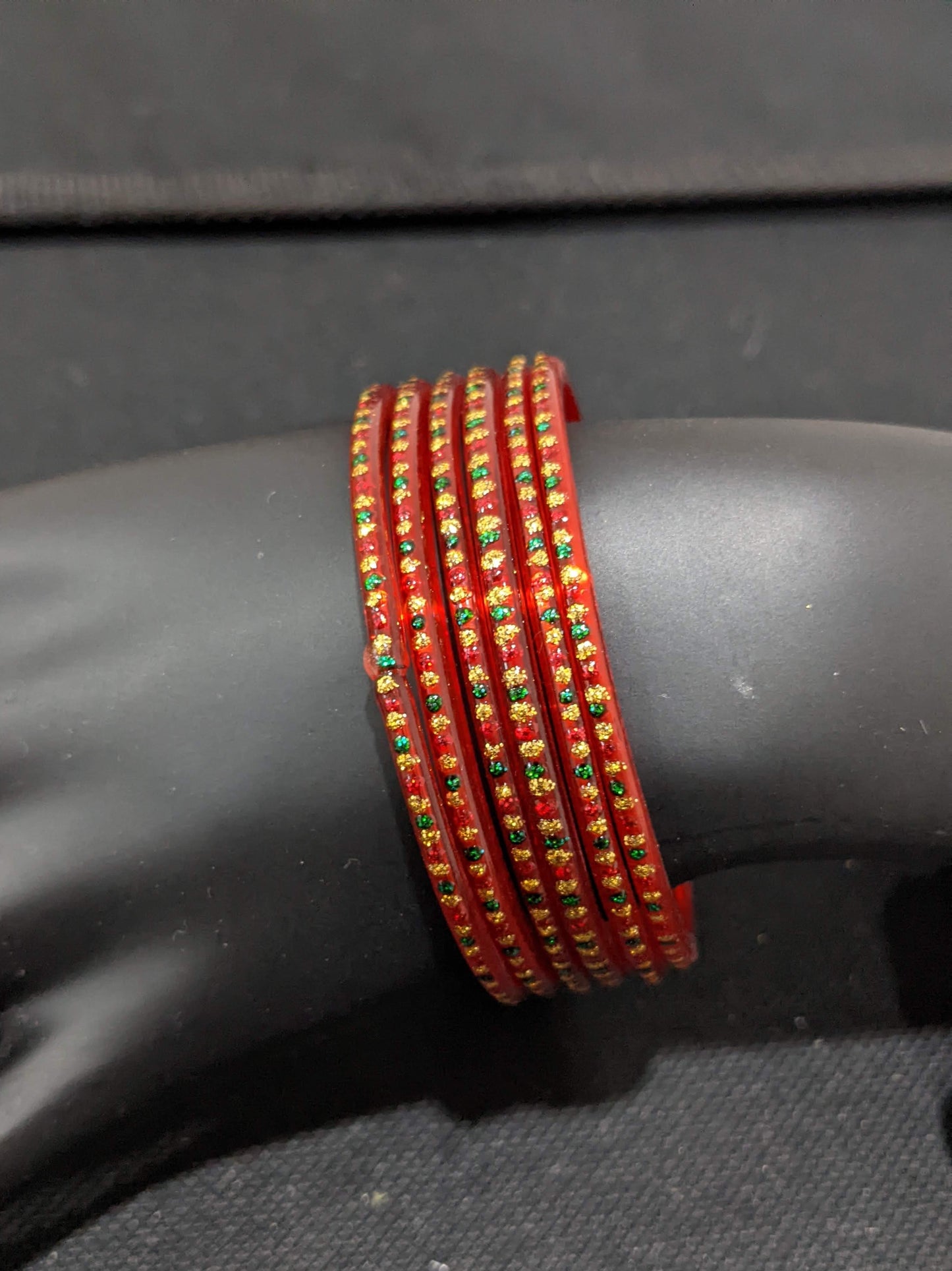 Red Green Gold glitter dot Glass Bangles - Set of 6 bangles / Half dozen bangles