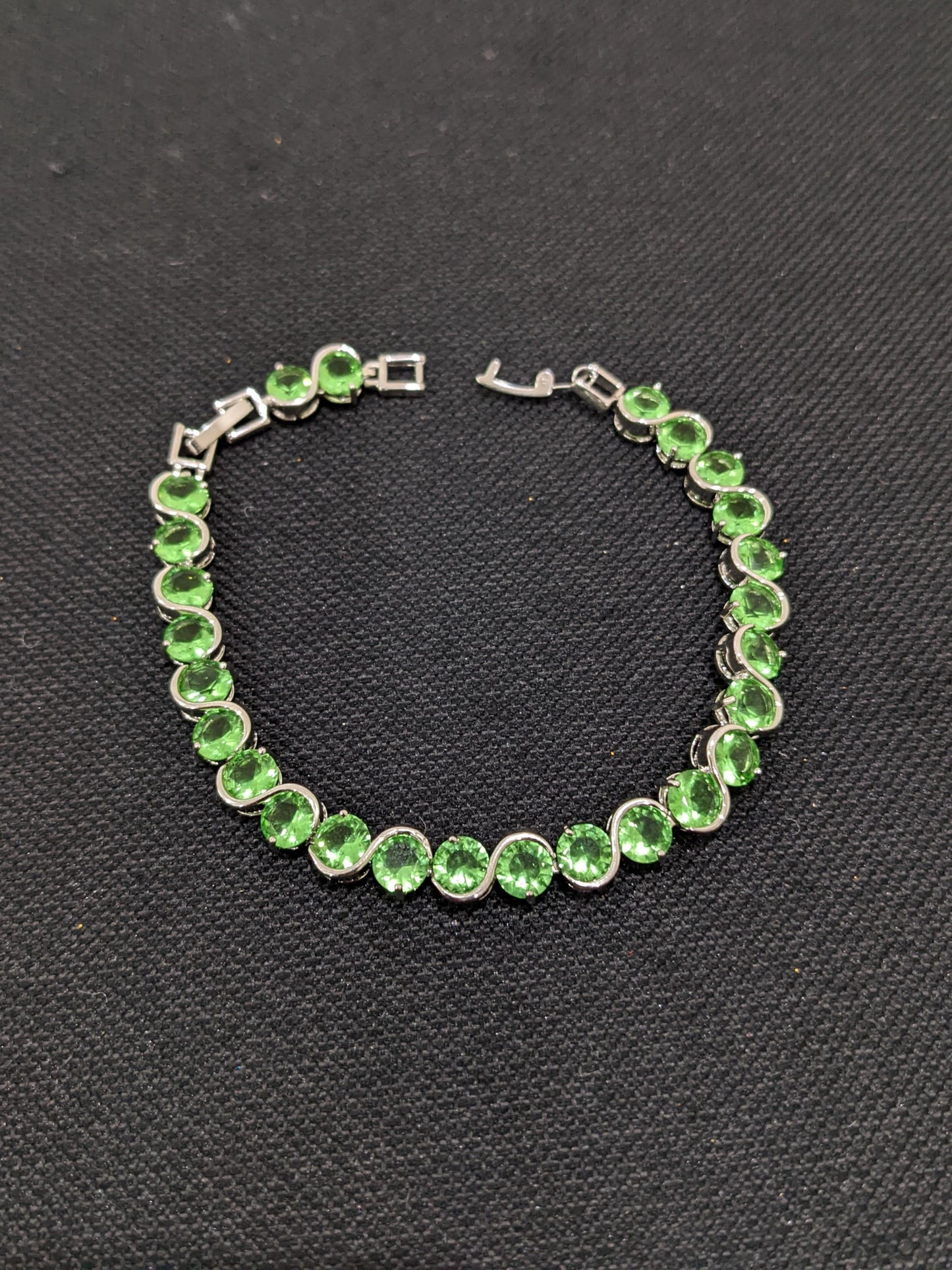 Light green CZ stone Bracelet - Simpliful