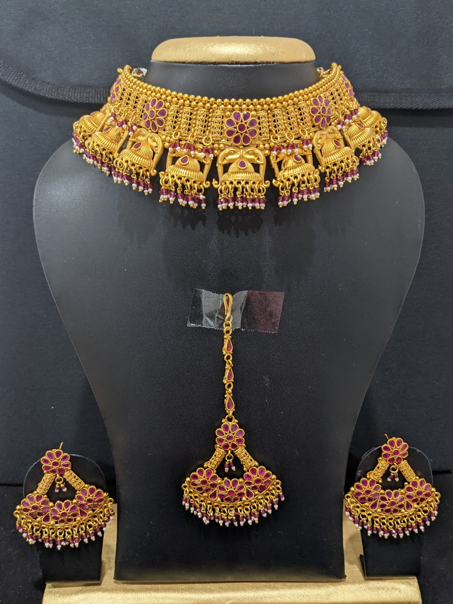 Dual Elephant design Rajwadi polish Broad Choker Necklace and Earrings set