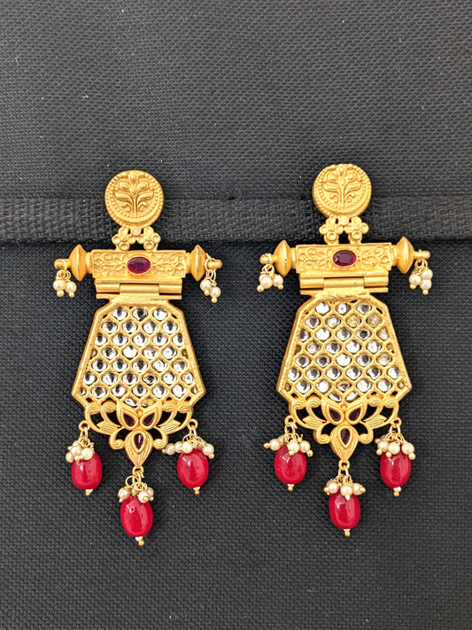 Unique Yellow gold Kundan Earrings